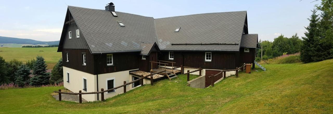 Chaloupka Slamenka Villa Loučná pod Klínovcem Eksteriør billede