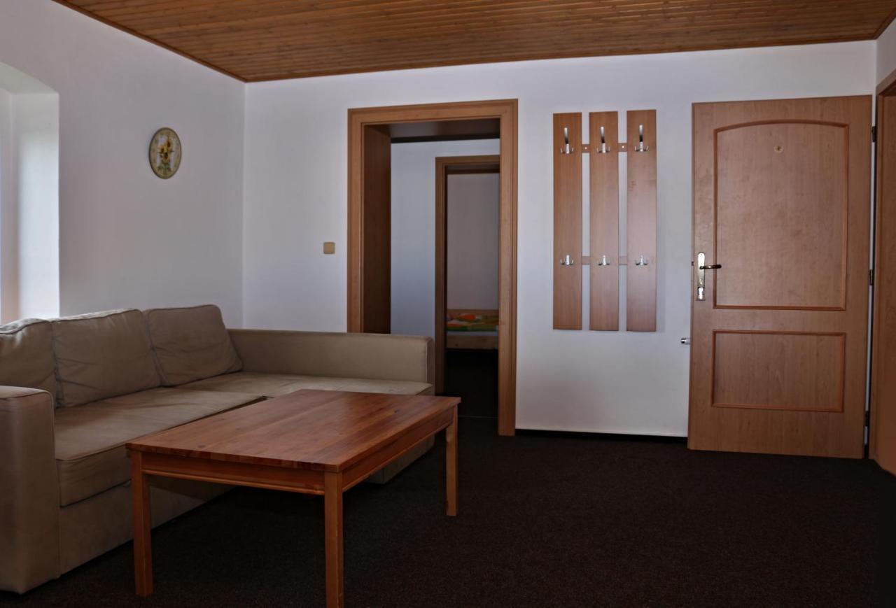 Chaloupka Slamenka Villa Loučná pod Klínovcem Eksteriør billede