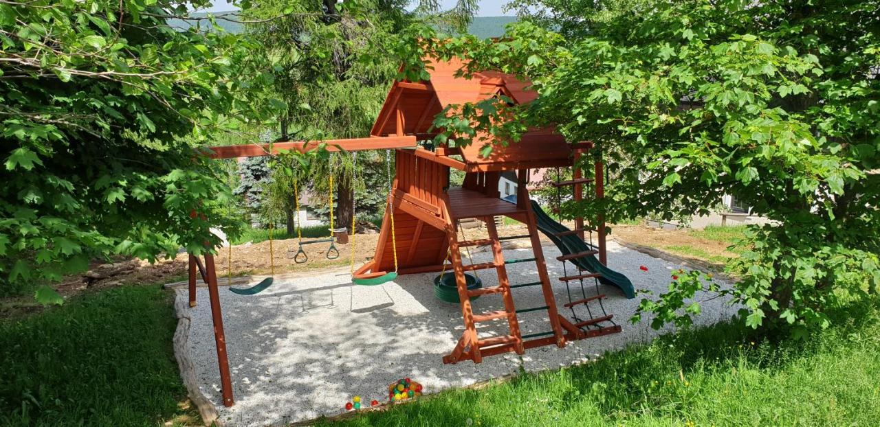 Chaloupka Slamenka Villa Loučná pod Klínovcem Eksteriør billede